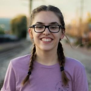 Meet your Posher, Elisa